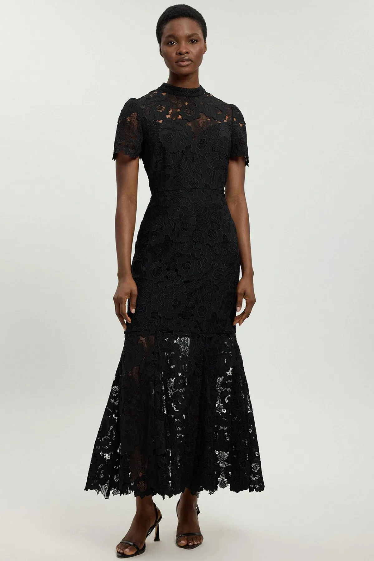 KarenMillen Guipure Lace High Neck Woven Midi Dress<Femme Robes Mi-Longues|Satin Et Dentelle