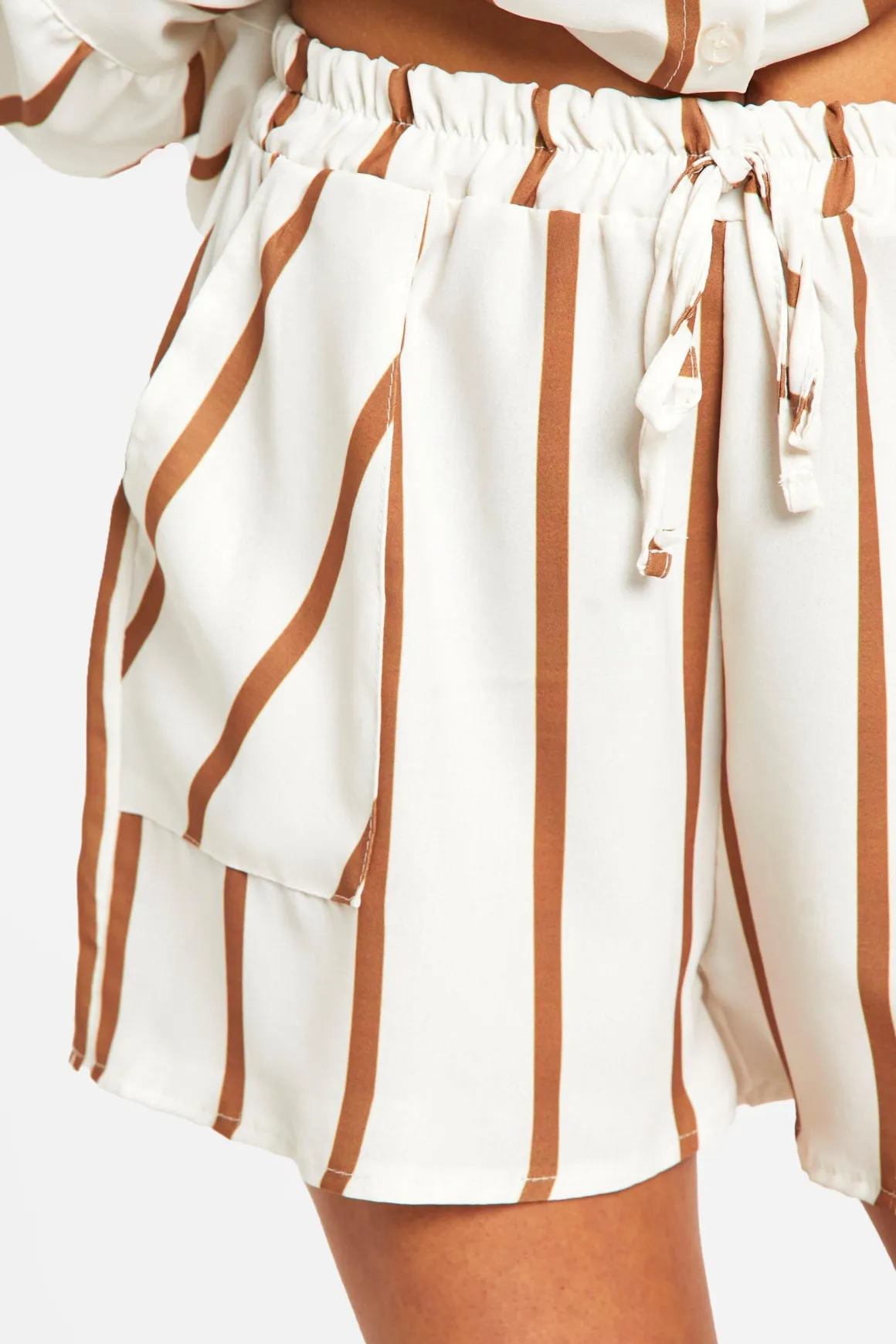 Hammered Stone Stripe Relaxed Fit Shorts