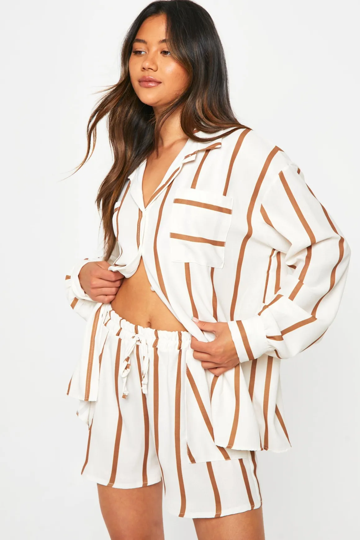 Hammered Stone Stripe Relaxed Fit Shorts