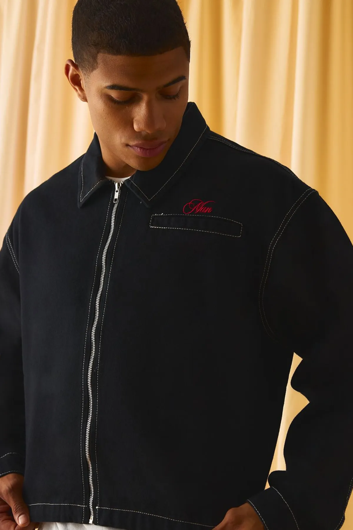 boohooMAN Harrington boxy brodé aux surpiqûres contrastées<Homme Tout Afficher|Ensembles Grandes Tailles