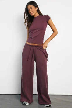 boohoo Haut Ajusté Basique À Manches Courtes Coupe Longue<Femme Basiques|Tops