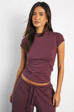 boohoo Haut Ajusté Basique À Manches Courtes Coupe Longue<Femme Basiques|Tops