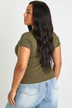 boohoo Haut Ajusté Côtelé À Manches Courtes Grande Taille<Femme Basiques|Tops