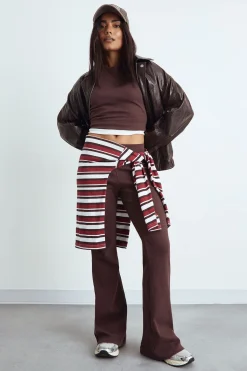 boohoo Haut Ajusté Côtelé À Manches Courtes Basique<Femme Looks Chocolat|Basiques