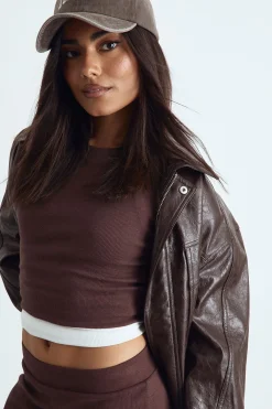 boohoo Haut Ajusté Côtelé À Manches Courtes Basique<Femme Looks Chocolat|Basiques