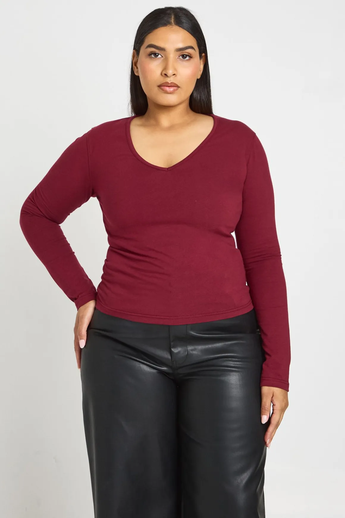 Haut Ajusté Grande Taille À Col V Profond Et Manches Longues