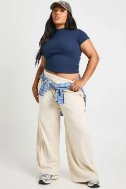 boohoo Haut Ajusté À Manches Courtes Côtelé Plus Basic<Femme Basiques|Tops