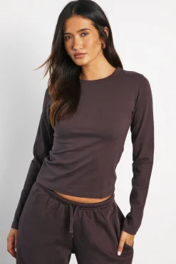 boohoo Haut Ajusté À Manches Longues Coupe Longue Basique<Femme Basiques|Tops