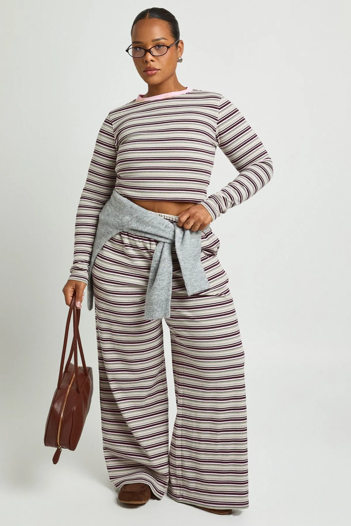boohoo Haut Ajusté À Manches Longues En Maille Côtelée Rayée Grande Taille<Femme Tops D’Automne|Looks De Rentrée