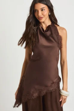 Haut Asymétrique à Col Bénitier en Dentelle