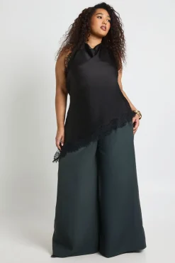 Haut Asymétrique Grande Taille À Col Bénitier Avec Dentelle