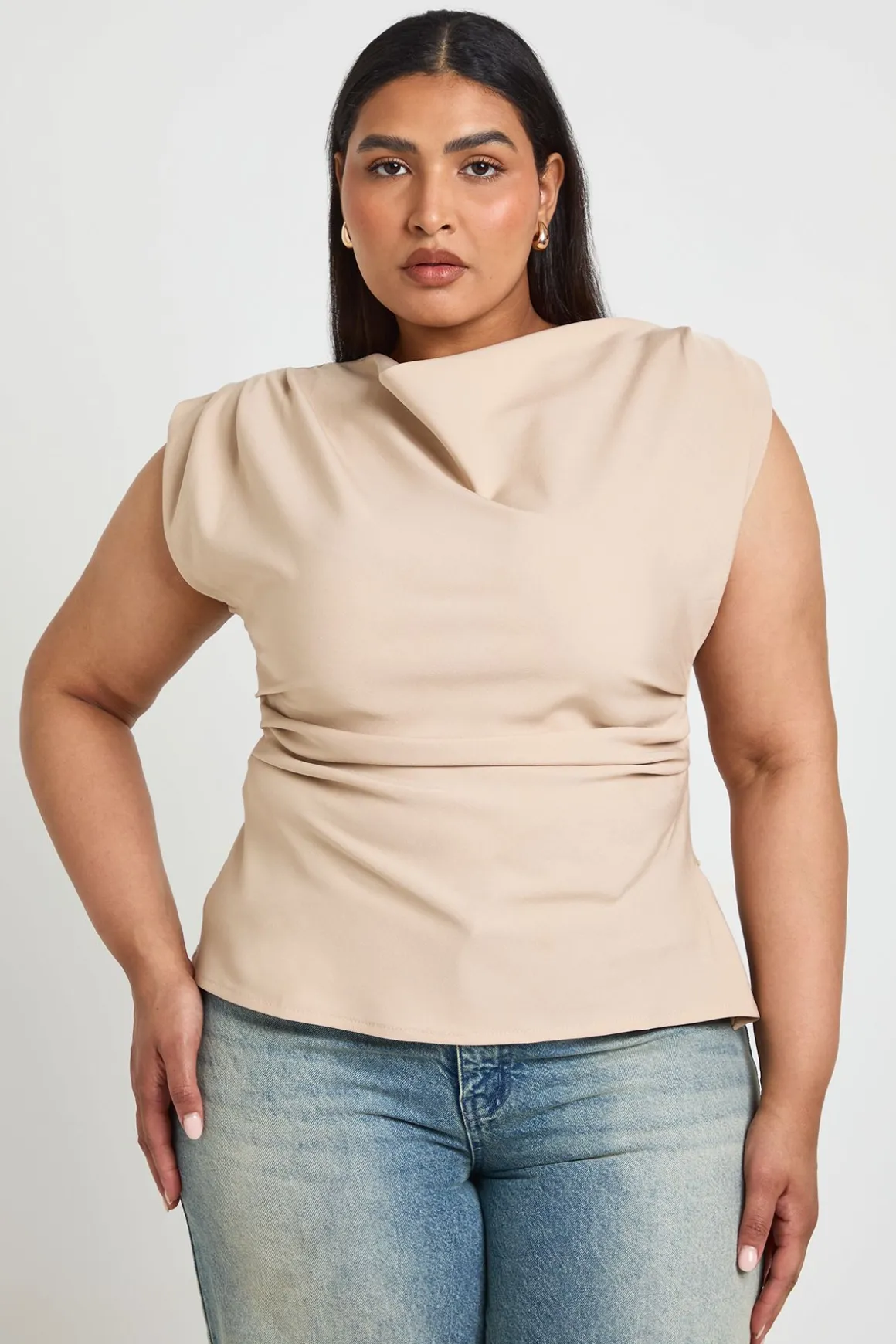 Haut Asymétrique Grande Taille Avec Encolure Drapée