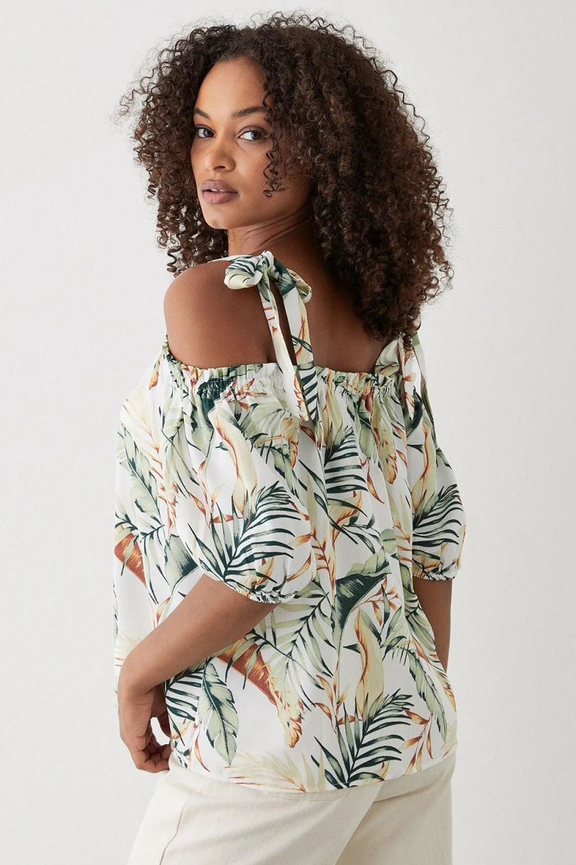 Haut Bardot Tropical à Épaules Nouées