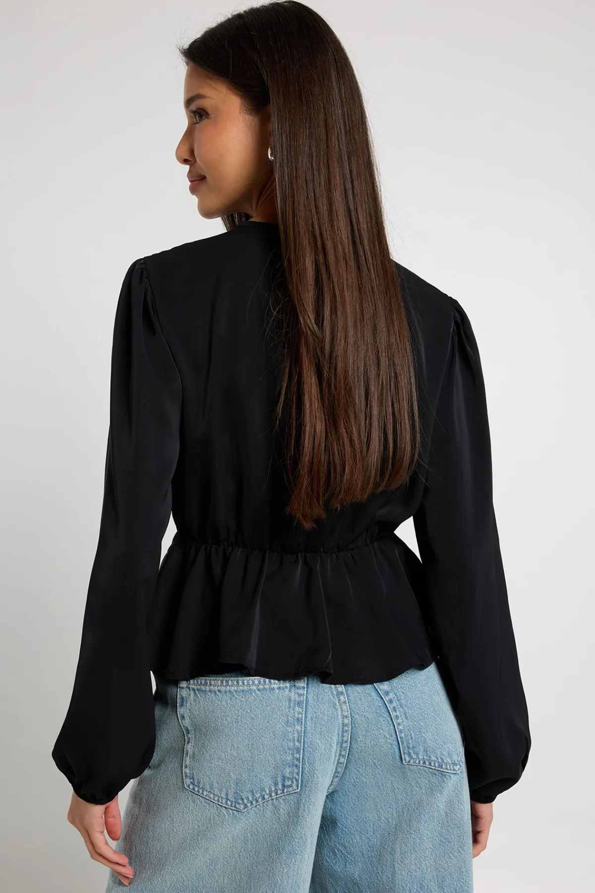 boohoo Haut À Basque Avec Nœud Devant<Femme Tops