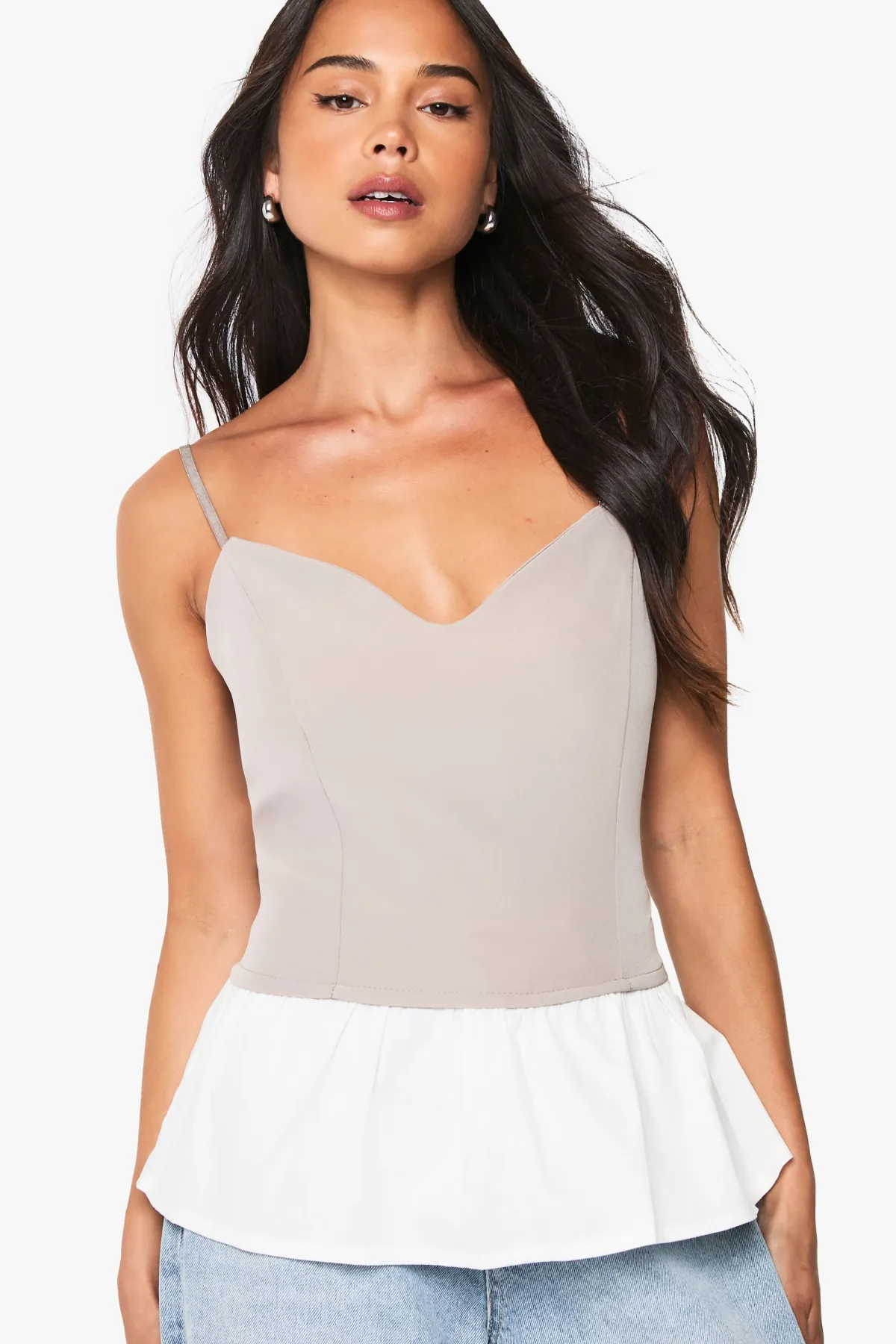 boohoo Haut camisole tissé à ourlet volant<Femme Tops