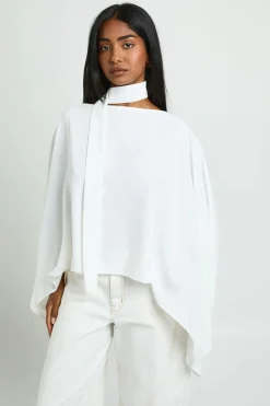 Haut Cape Avec Détail Foulard