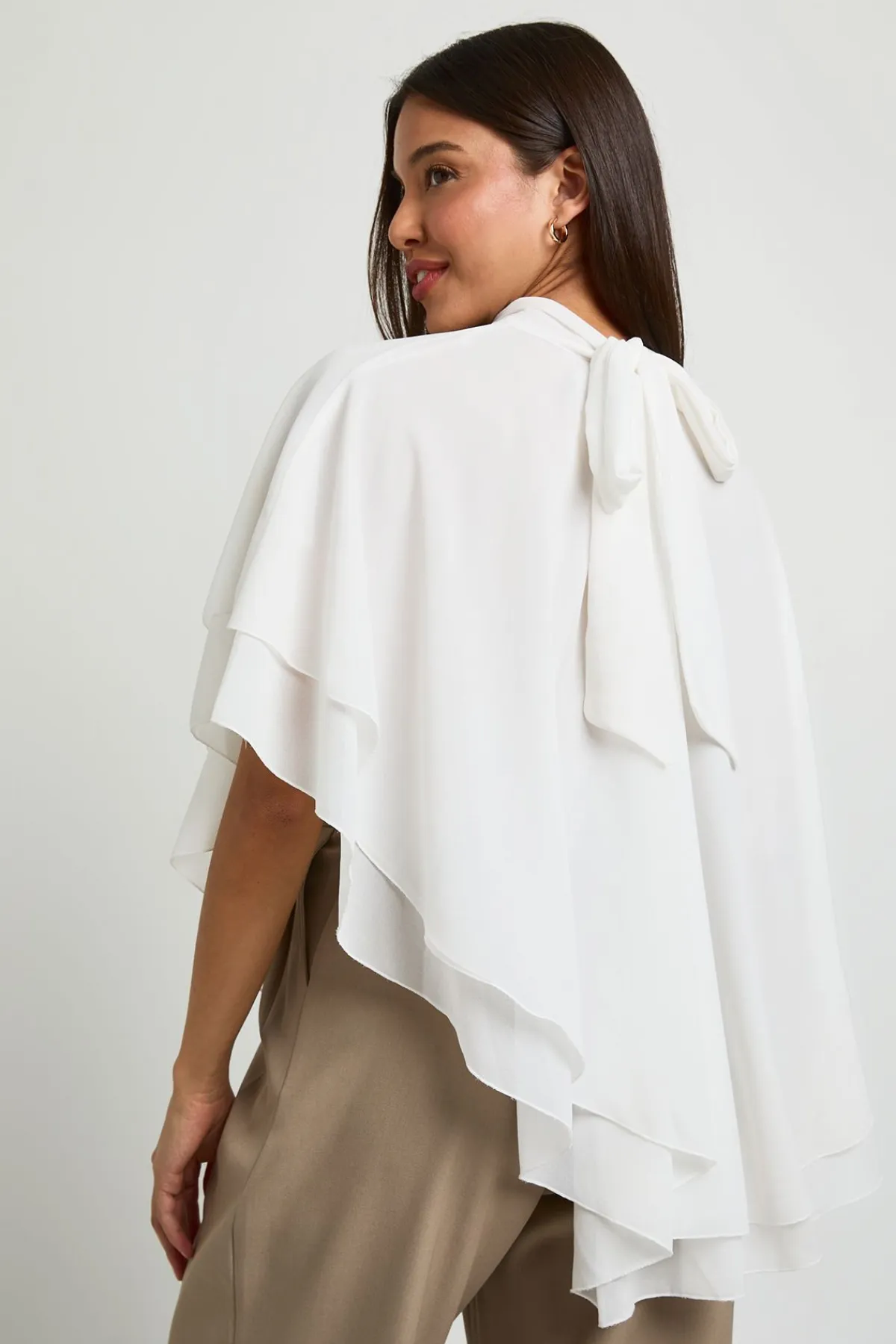 boohoo Haut Cape En Mousseline À Col Montant<Femme Tops