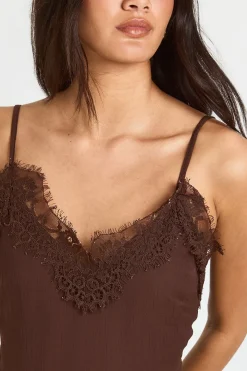 Haut Caraco Asymétrique En Mousseline Avec Bordure En Dentelle