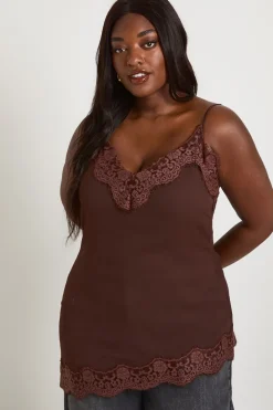 Haut Caraco Grande Taille En Mousseline Asymétrique Avec Bordure En Dentelle