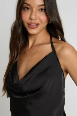 boohoo Haut Col Bénitier En Satin Avec Détail Cordage Tressé<Femme Satin Et Dentelle|Tops