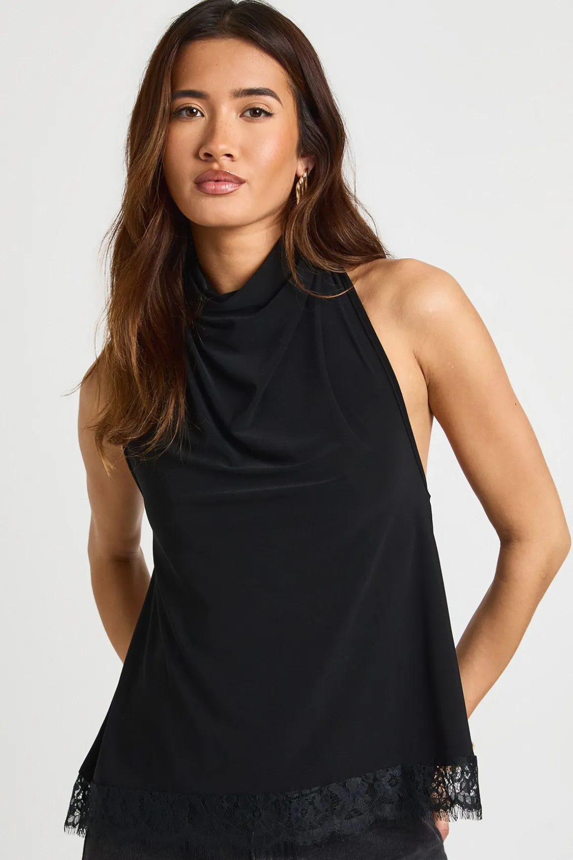 Haut Col Bénitier Slinky avec Ourlet en Dentelle