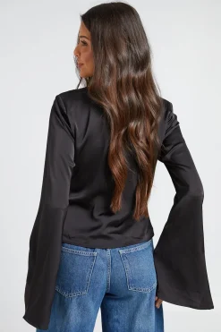 boohoo Haut À Col Drapé En Satin À Manches Longues<Femme Satin Et Dentelle|Tops