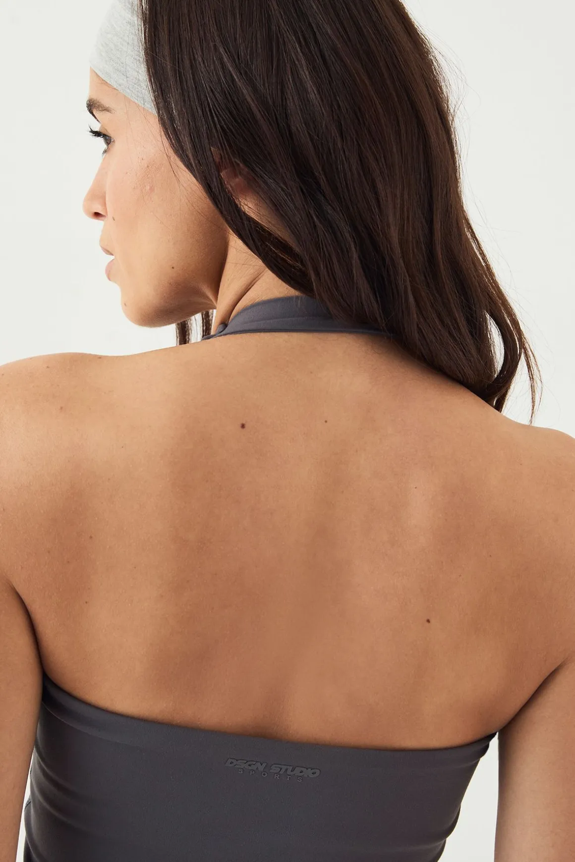 Haut à Col Halter Rembourré avec Détails de Coutures Ultra Sculpt DSGN Studio Sports
