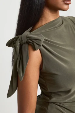 boohoo Haut Col Montant à Épaules Nouées en Tissu Slinky Mat<Femme Tops