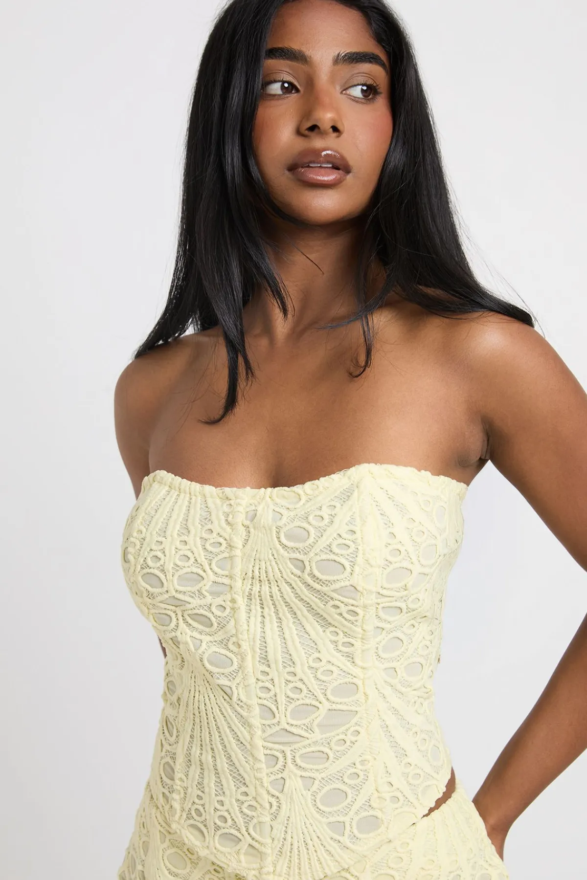 boohoo Haut Corset Bandeau En Dentelle Transparente<Femme Satin Et Dentelle|Tops