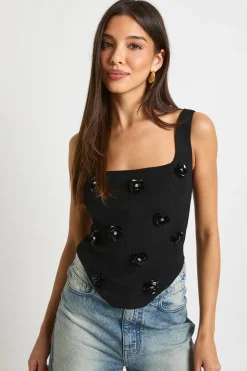 Haut corset orné de motifs floraux