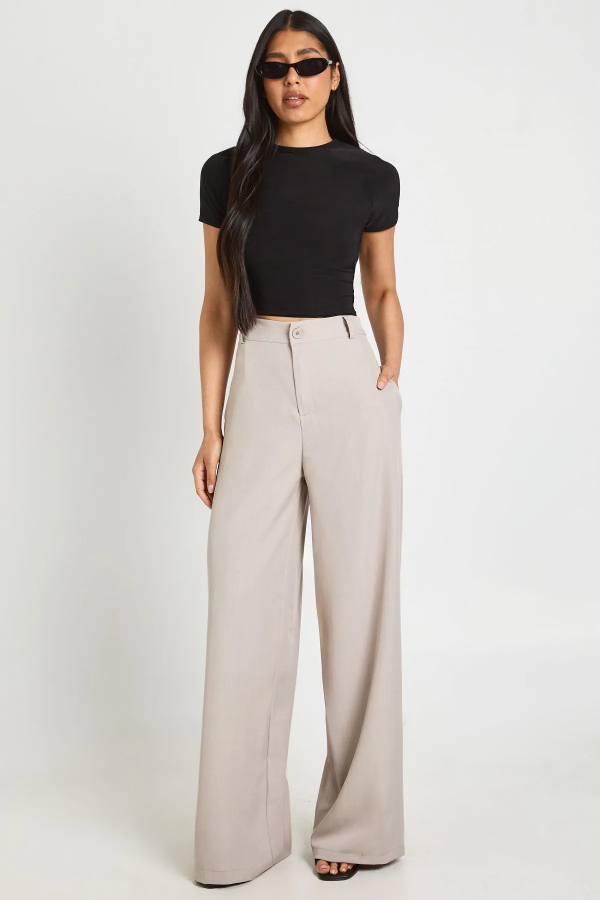 boohoo Haut Court Basique En Tissu Slinky À Manches Courtes Pour Grandes Tailles<Femme Basiques|Tops