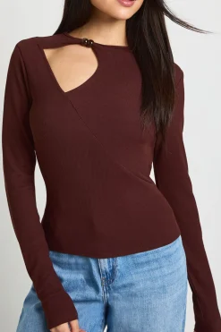 boohoo Haut Côtelé À Manches Longues Avec Détail Décolleté Goutte D'eau Et Finition Perlée<Femme Looks Chocolat|Tops D’Automne