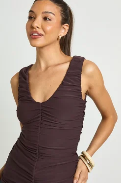 boohoo Haut Débardeur À Col V Froncé<Femme Looks Chocolat|Tops