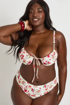 boohoo Haut De Bikini À Armatures Avec Imprimé Tomates Et Bas De Bikini Taille Haute Grande Taille<Femme Maillots De Bain|Tenues De Plage