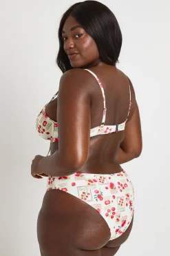 boohoo Haut De Bikini À Armatures Avec Imprimé Tomates Et Bas De Bikini Taille Haute Grande Taille<Femme Maillots De Bain|Tenues De Plage