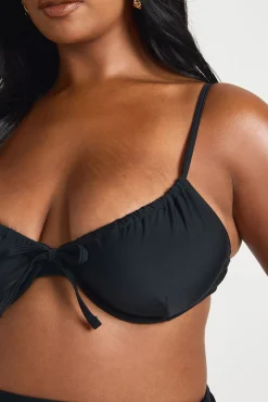 boohoo Haut De Bikini À Armatures Essentials Grande Taille<Femme Maillots De Bain|Tenues De Plage