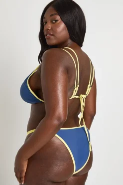 boohoo Haut De Bikini Grande Taille À Motif Contrasté<Femme Maillots De Bain|Tenues De Plage