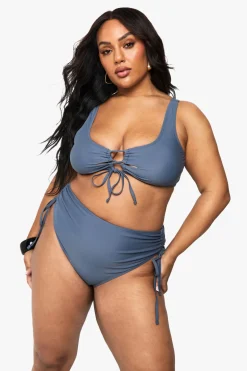 boohoo Haut de bikini rembourré à lacets pour grandes tailles<Femme Tenues De Plage|Satin Et Dentelle