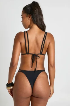 boohoo Haut De Bikini Triangle À Double Bretelles Et Bas De Bikini String<Femme Maillots De Bain|Tenues De Plage