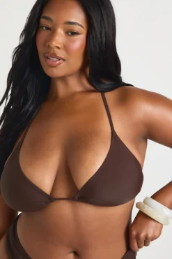 boohoo Haut De Bikini Triangle Plus Essentials<Femme Looks Chocolat|Tenues De Plage