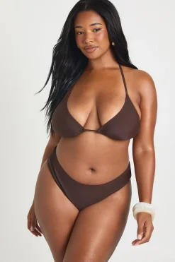 boohoo Haut De Bikini Triangle Plus Essentials<Femme Looks Chocolat|Tenues De Plage