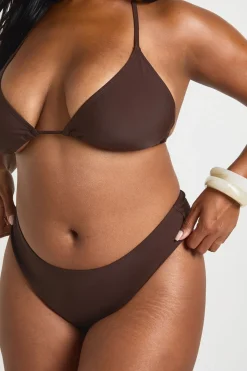 boohoo Haut De Bikini Triangle Plus Essentials<Femme Looks Chocolat|Tenues De Plage