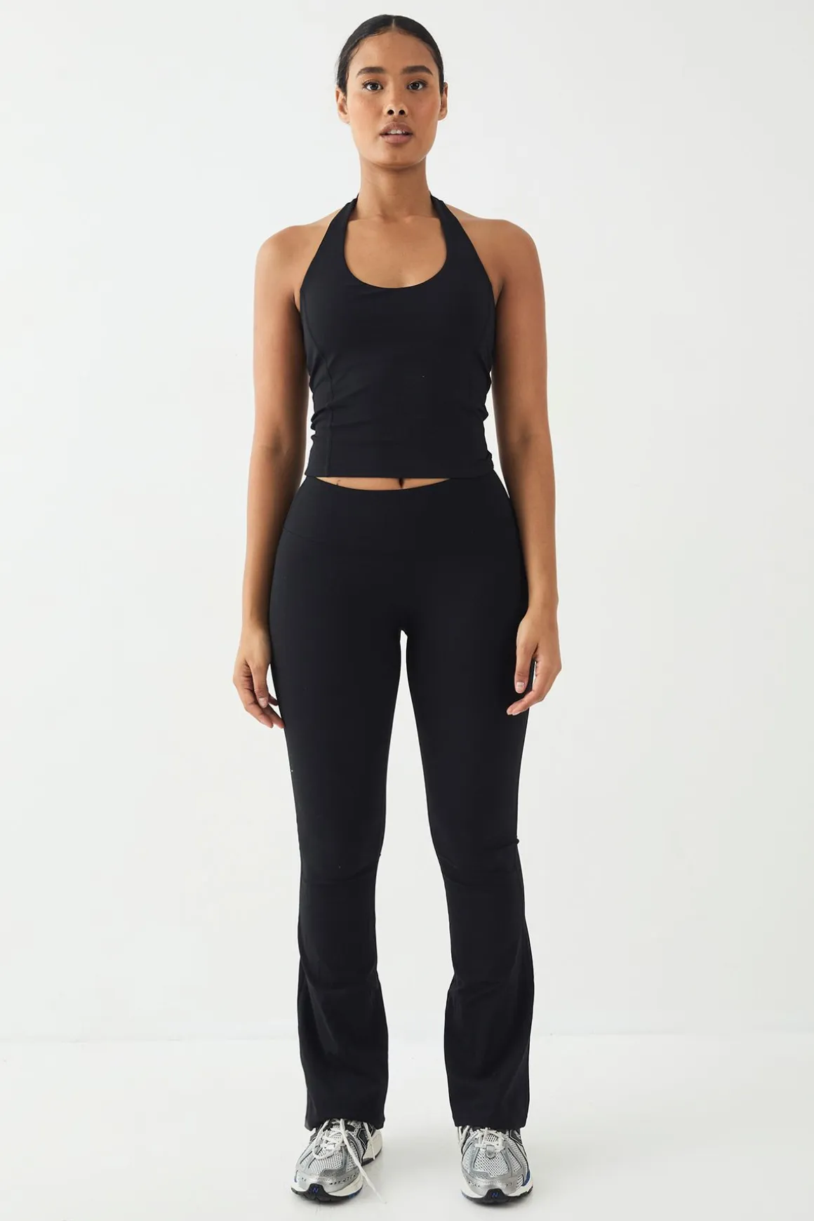 Haut de Sport DSGN Studio Ultra Sculpt à Détails de Coutures et Col Licou Rembourré