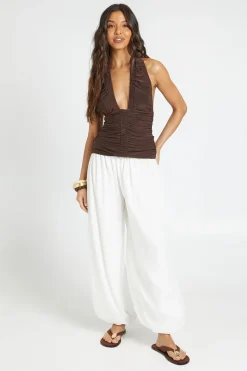 boohoo Haut Dos Nageur À Encolure En V Froncé En Tissu Slinky Mat<Femme Tops