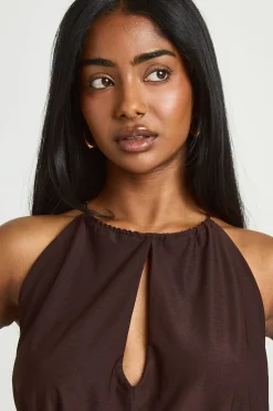 boohoo Haut Dos Noué À Découpe Et Col Orné De Doré<Femme Looks Chocolat|Tops