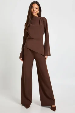 boohoo Haut drapé asymétrique & pantalon à jambe évasée coordonné<Femme Looks Chocolat|Ensembles