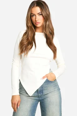boohoo Haut en côtes à encolure fendue, ourlet asymétrique<Femme Tops