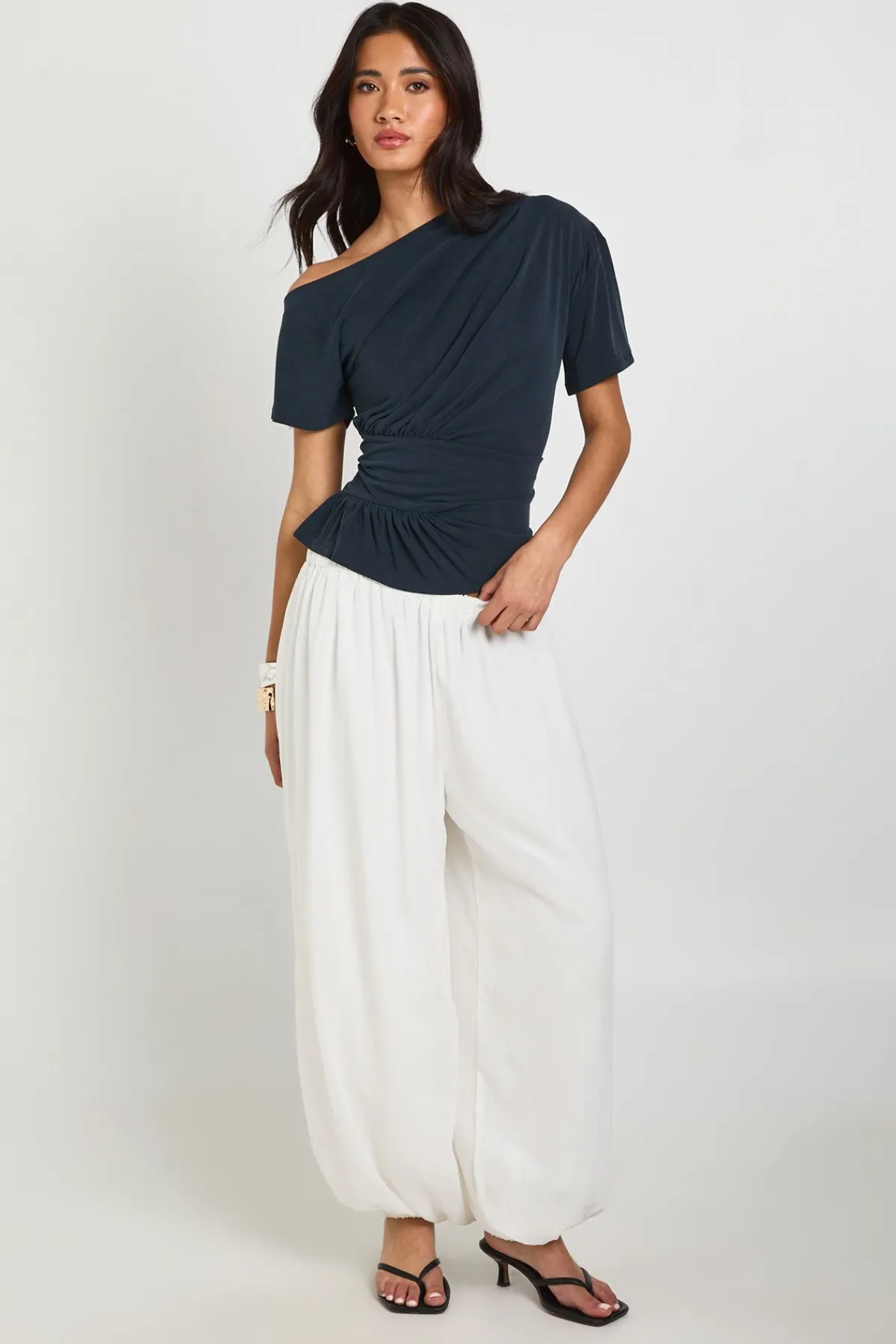boohoo Haut En Cupro À Épaules Dénudées Avec Détail Taille Cintrée<Femme Tops