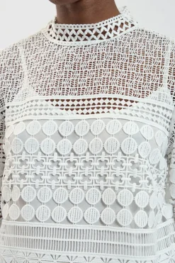 Haut En Dentelle De Coton À Manches Longues