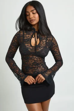 boohoo Haut En Dentelle À Manches Longues Avec Découpe<Femme Satin Et Dentelle|Tops